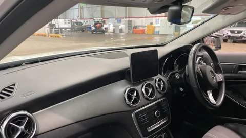 MERCEDES-BENZ GLA GLA 180 Urban Edition Auto
