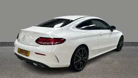 MERCEDES-BENZ C CLASS C200 AMG Line 9G-Tronic
