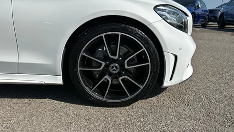 MERCEDES-BENZ C CLASS C200 AMG Line 9G-Tronic
