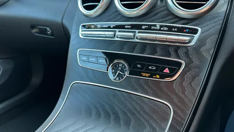 MERCEDES-BENZ C CLASS C200 AMG Line 9G-Tronic