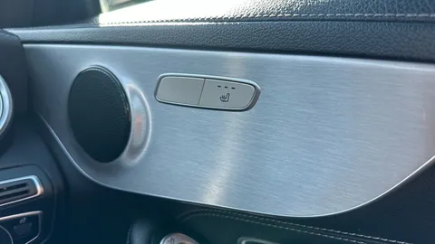 MERCEDES-BENZ C CLASS C200 AMG Line 9G-Tronic
