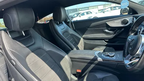 MERCEDES-BENZ C CLASS C200 AMG Line 9G-Tronic