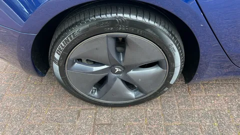 TESLA MODEL 3 Long Range AWD Auto