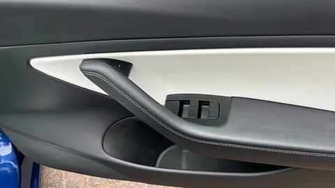 TESLA MODEL 3 Long Range AWD Auto