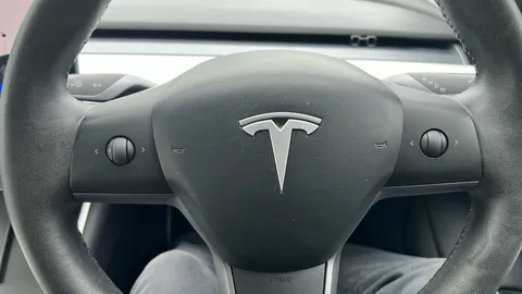 TESLA MODEL 3 Long Range AWD Auto