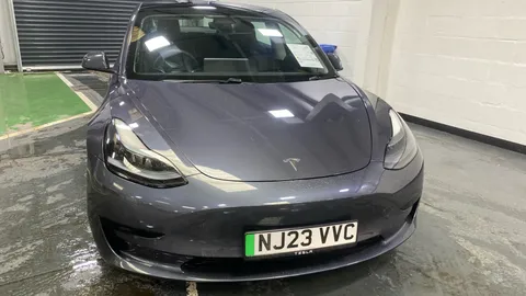 TESLA MODEL 3 RWD Auto