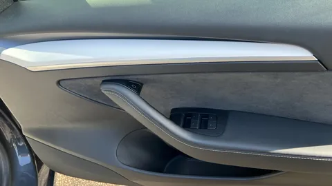 TESLA MODEL 3 Long Range AWD Auto