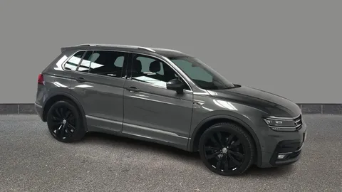 VOLKSWAGEN TIGUAN 2.0 TDi 150 R-Line Tech DSG