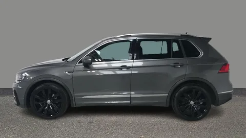 VOLKSWAGEN TIGUAN 2.0 TDi 150 R-Line Tech DSG