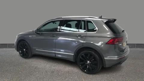 VOLKSWAGEN TIGUAN 2.0 TDi 150 R-Line Tech DSG