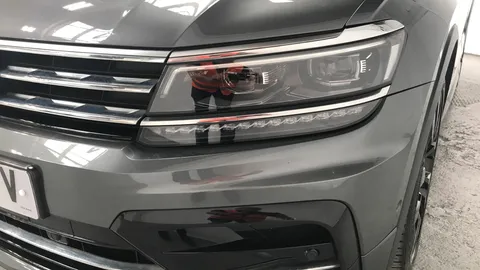 VOLKSWAGEN TIGUAN 2.0 TDi 150 R-Line Tech DSG