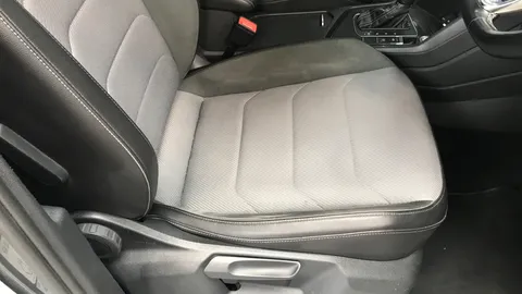 VOLKSWAGEN TIGUAN 2.0 TDi 150 R-Line Tech DSG