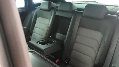 VOLKSWAGEN TIGUAN 2.0 TDi 150 R-Line Tech DSG