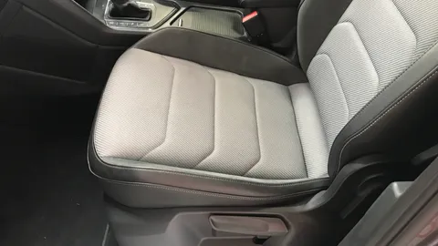 VOLKSWAGEN TIGUAN 2.0 TDi 150 R-Line Tech DSG