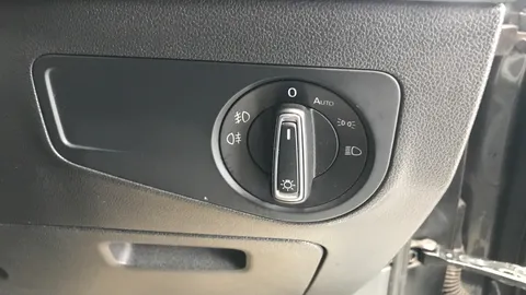 VOLKSWAGEN TIGUAN 2.0 TDi 150 R-Line Tech DSG