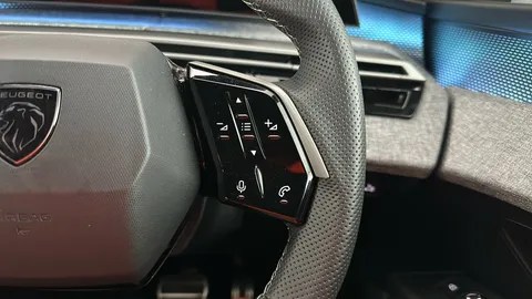 PEUGEOT 3008 157kW GT 73kWh Auto