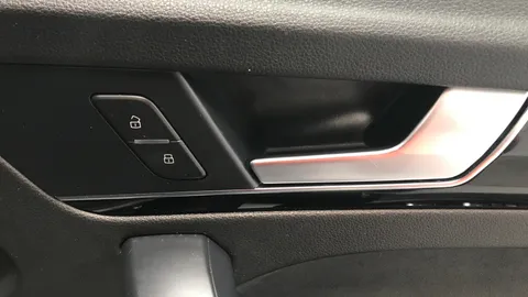 AUDI Q5 40 TDI Quattro Edition 1 S Tronic