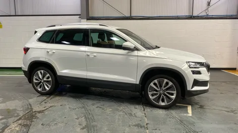 Škoda Karoq 1.5 TSI SE L 5dr