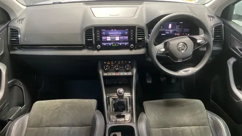 Škoda Karoq 1.5 TSI SE L 5dr