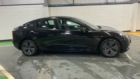 Tesla                     Model 3 RWD Auto