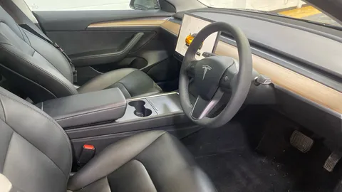 Tesla                     Model 3 RWD Auto