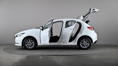 MAZDA 2 1.5 Skyactiv G 75 SE-L