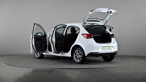 MAZDA 2 1.5 Skyactiv G 75 SE-L