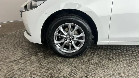 MAZDA 2 1.5 Skyactiv G 75 SE-L