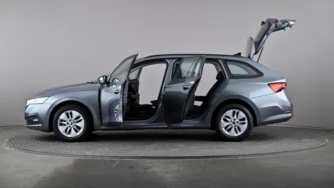 SKODA OCTAVIA 2.0 TDI SE Technology DSG