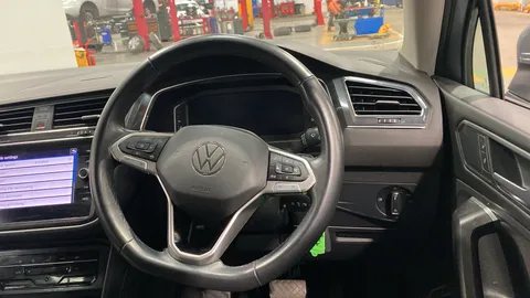 Volkswagen Tiguan Allspace 1.5 TSI Life DSG [7 Seats]