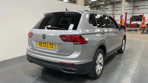 Volkswagen Tiguan Allspace 1.5 TSI Life DSG [7 Seats]