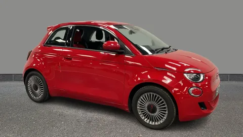 FIAT 500 87kW Red 42kWh Auto