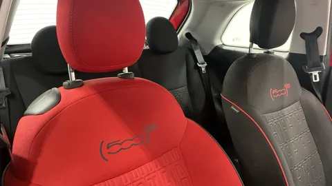 FIAT 500 87kW Red 42kWh Auto