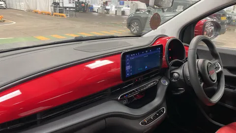 FIAT 500 87kW Red 42kWh Auto
