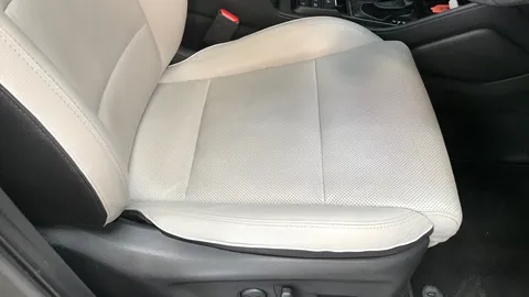 HYUNDAI TUCSON 1.6 CRDi 136 Premium SE 2WD DCT
