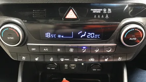HYUNDAI TUCSON 1.6 CRDi 136 Premium SE 2WD DCT