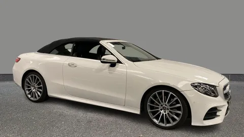 MERCEDES-BENZ E CLASS E220d AMG Line Premium 9G-Tronic