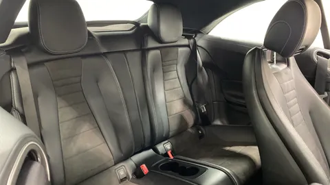 MERCEDES-BENZ E CLASS E220d AMG Line Premium 9G-Tronic