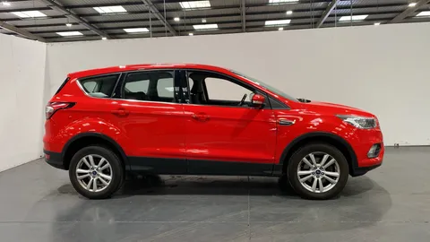Ford Kuga 1.5 TDCi Zetec [Nav] 5dr 2WD