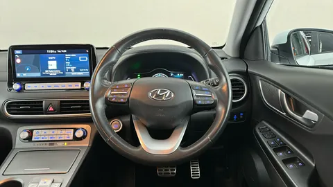Hyundai Kona 150kW Premium 64kWh Auto