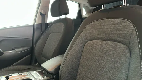 Hyundai Kona 150kW Premium 64kWh Auto