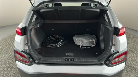 Hyundai Kona 150kW Premium 64kWh Auto