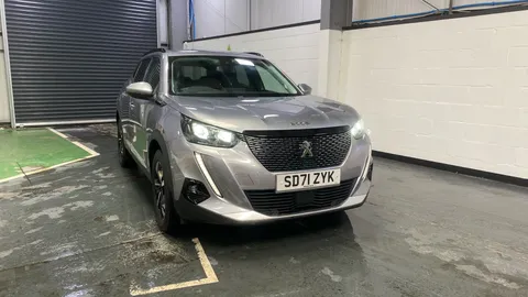 PEUGEOT 2008 1.2 PureTech Allure Premium