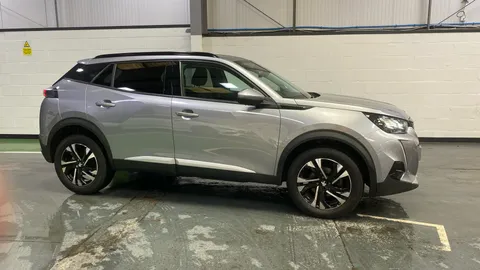 PEUGEOT 2008 1.2 PureTech Allure Premium