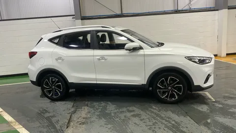 MG MOTOR UK ZS 1.0T GDi Exclusive