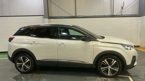 PEUGEOT 3008 1.5 BlueHDi GT Line EAT8