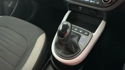 HYUNDAI I10 1.0 MPi Premium Auto