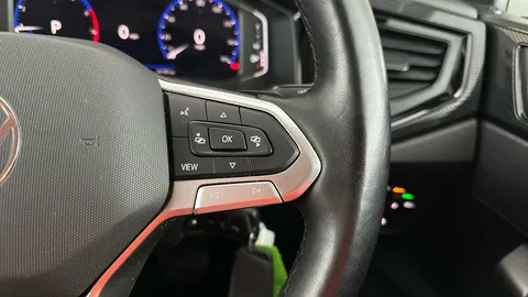 VOLKSWAGEN POLO 1.0 TSI Life DSG