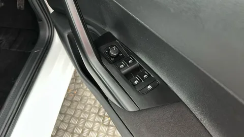 VOLKSWAGEN POLO 1.0 TSI Life DSG