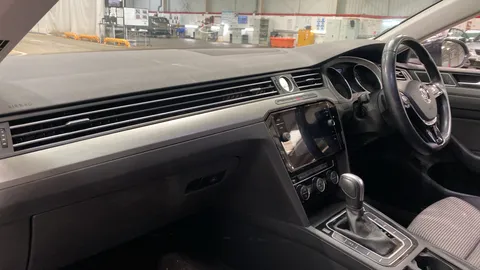 VOLKSWAGEN ARTEON 2.0 TSI SE DSG